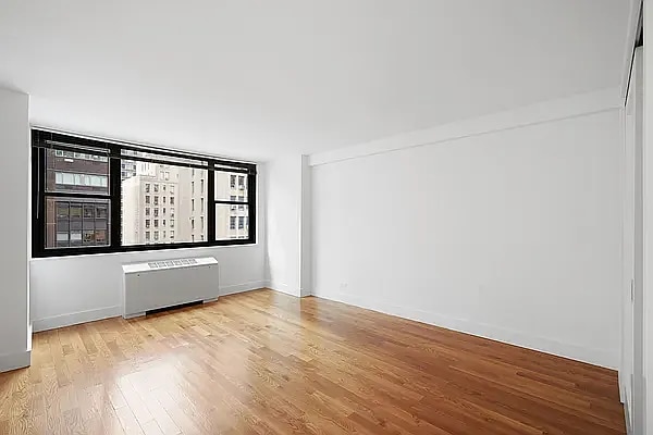 162 Chambers St Unit 5