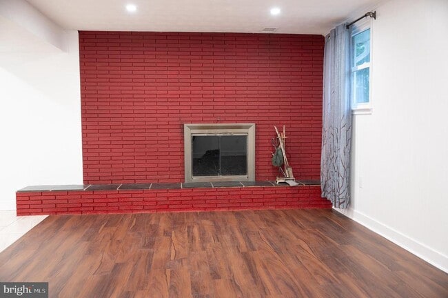 Photo - 13021 Tamarack Rd