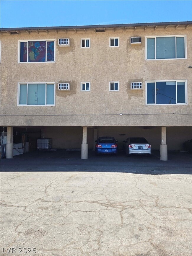 Photo - 305 N 10th St Unit 33