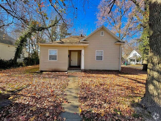 Building Photo - 739 S Douglas Ave Rental