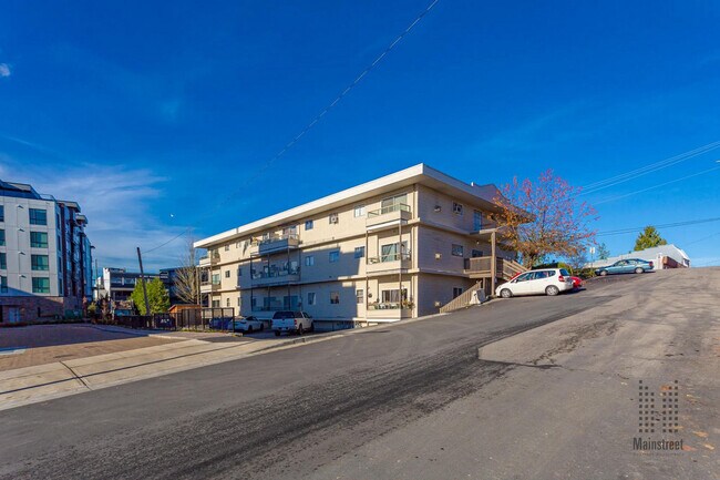 Photo - Maple Ridge Central Apartments