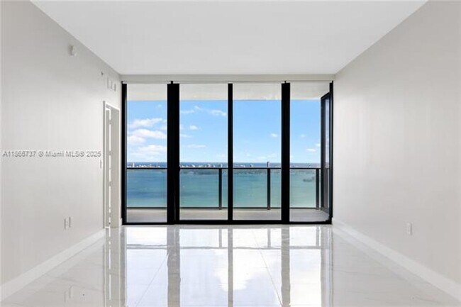 Photo - 700 NE 24th St Unit 700 NE 24th St 4206