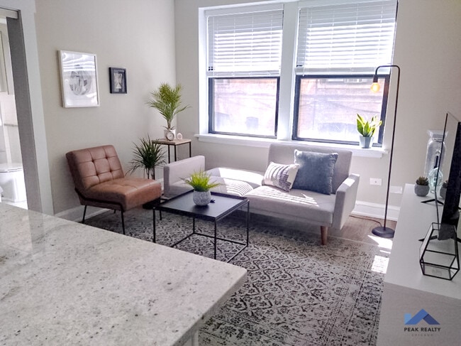 Photo - 530 W. Arlington Pl.