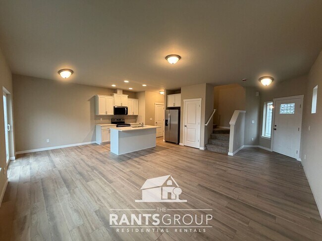 Photo - Leah's Landing