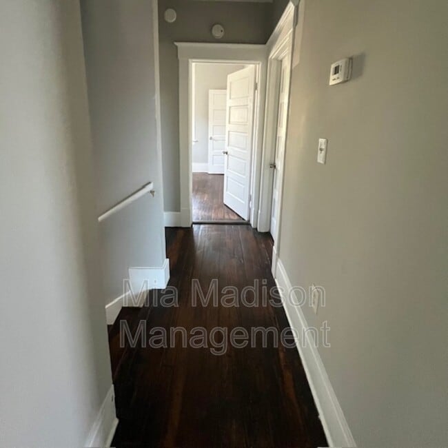 Photo - 1203 1/2 E Henry St