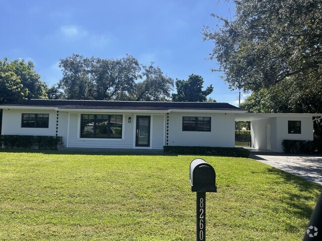 Building Photo - 8260 SW 98th St Rental
