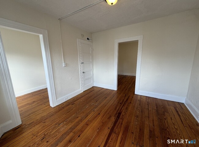 Photo - 120 Rennell St
