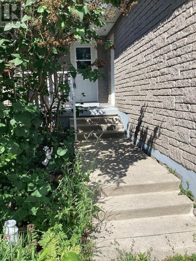 Photo - 72 Adams St