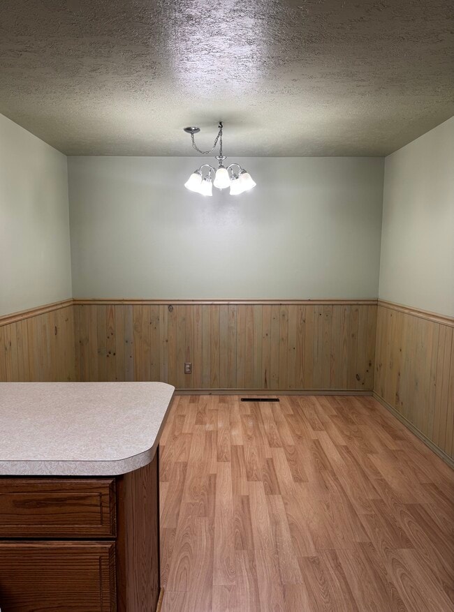 Photo - 605 Van Buren Ave