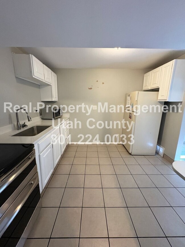 Photo - 1474 N 375 W