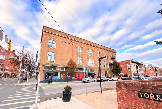 1 E King Street