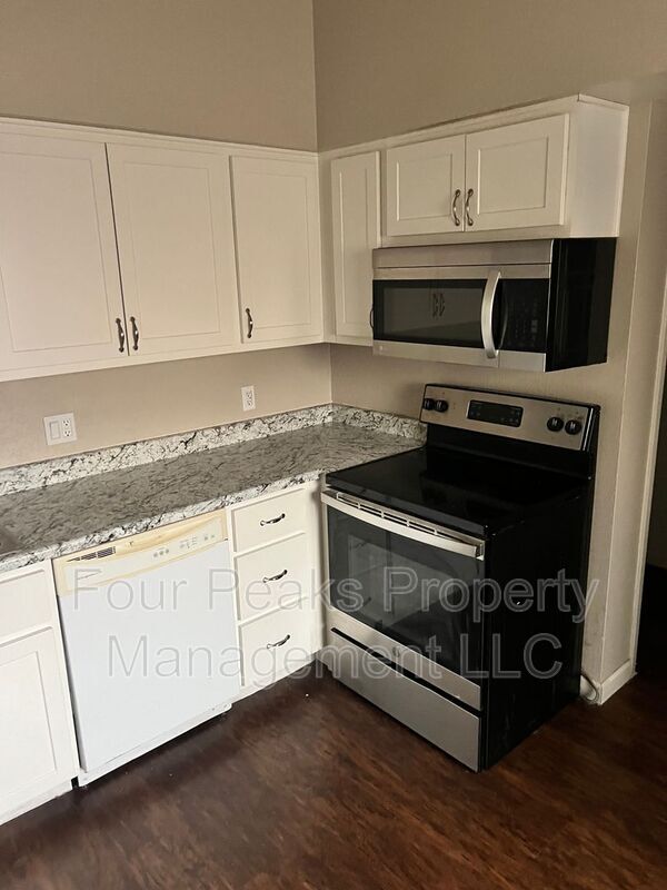 Photo - 2813 E Paradise Ln