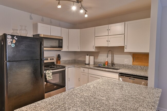 Photo - 2109 Cedar Run Dr Unit 2109 Cedar Run Dr  #301