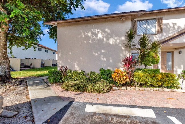 Photo - 26650 Southern Pines Dr