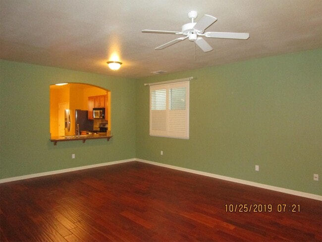 Photo - 2065 Stone Wood Loop