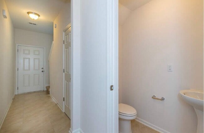 126 Moultrie Village Ln