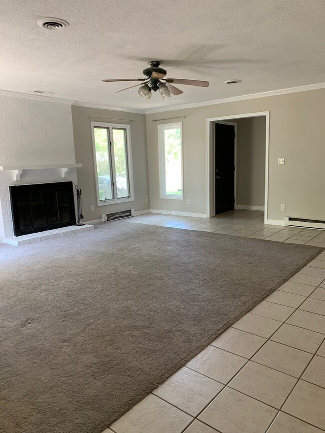 Photo - 4804 Yorkwood Dr