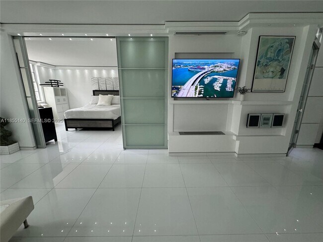 Photo - 6770 Indian Creek Dr Unidad 5S