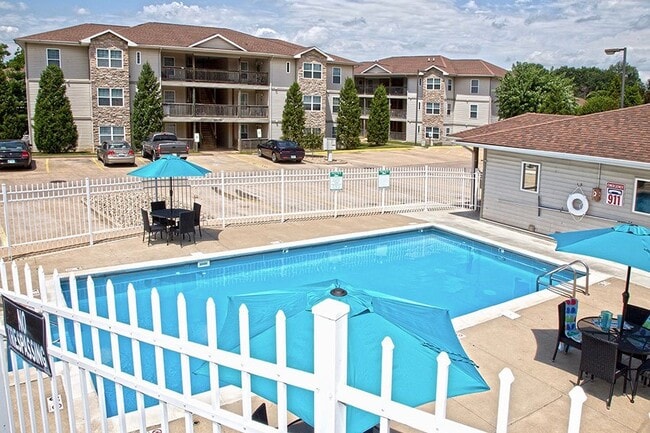 Photo - Cedar Creek Crossing Apartments