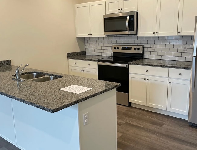 Photo - This end unit Temple townhouse