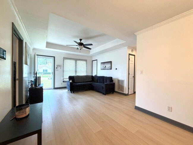 Photo - 783 Princeton Cir