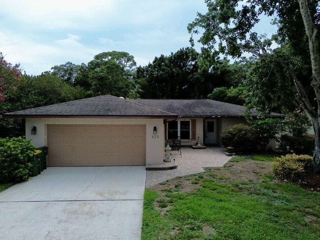 Photo - 423 Whispering Oaks Ct