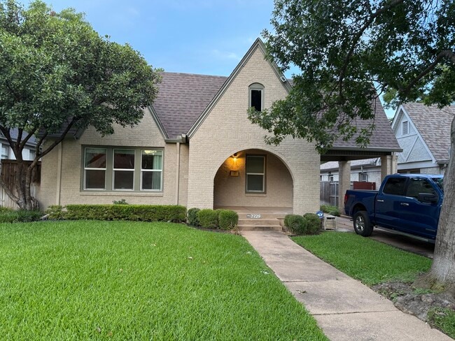 Building Photo - 3229 Odessa Ave Unit Detached Apartment