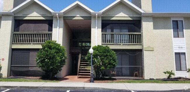 Building Photo - 3555 Sable Palm Ln Unit G Rental