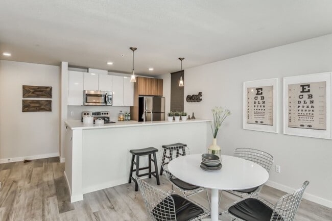 Photo - Skidmore Apartments