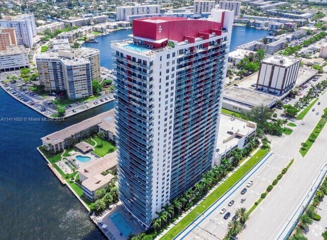 Building Photo - 2600 E Hallandale Beach Blvd Unit 402 Rental