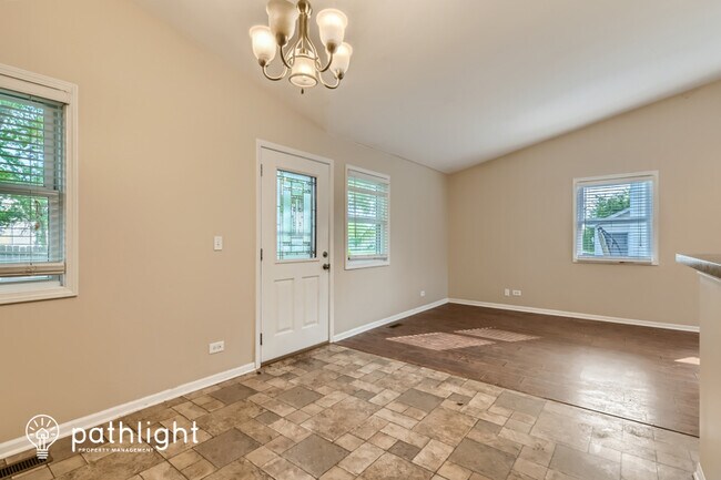 Photo - 24 Daybreak Ridge Trail