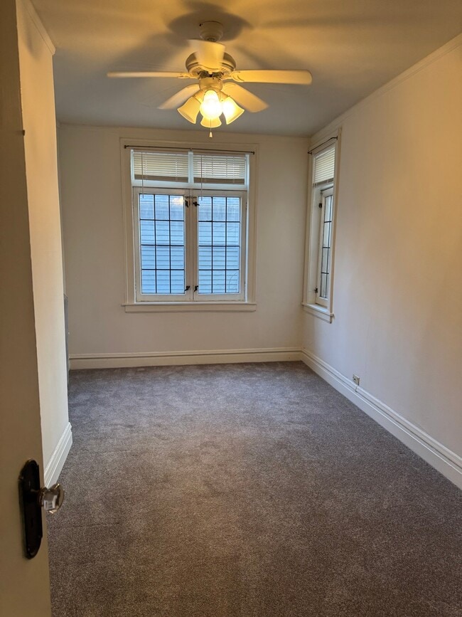 Photo - 2218 N Summit Ave Unidad 105