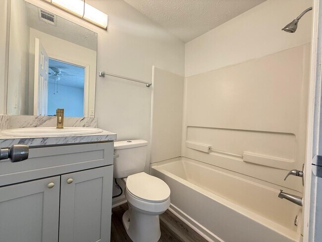 Photo - 845 Burns Walk Ct NW