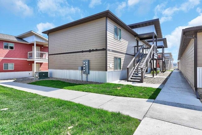 Photo - 901 Gibbon St