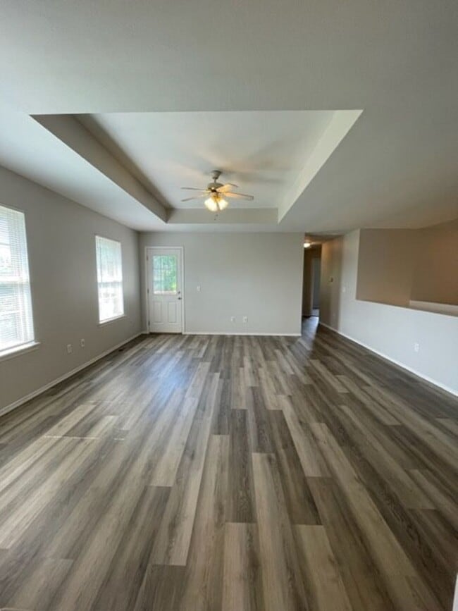 Photo - 4 Bedroom Walk out Basement Duplex in Ozark!