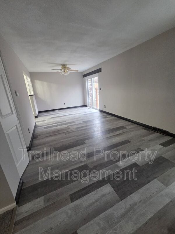 Photo - 3731 NE Colonial Dr