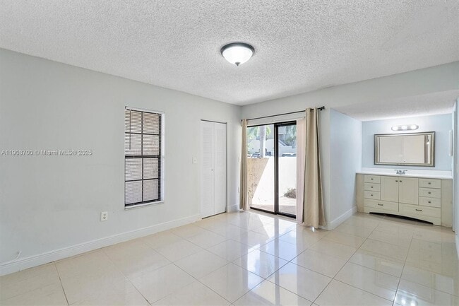 Photo - 13001 SW 88th Terrace S Unidad 104-B