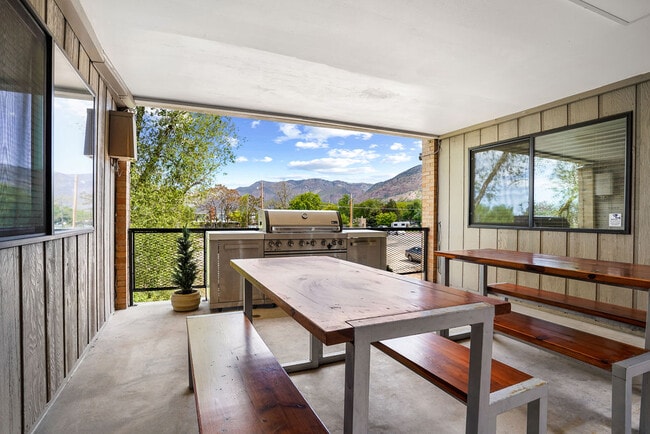 Photo - Harrison Heights - STUDENTS ONLY, AGES 18-30