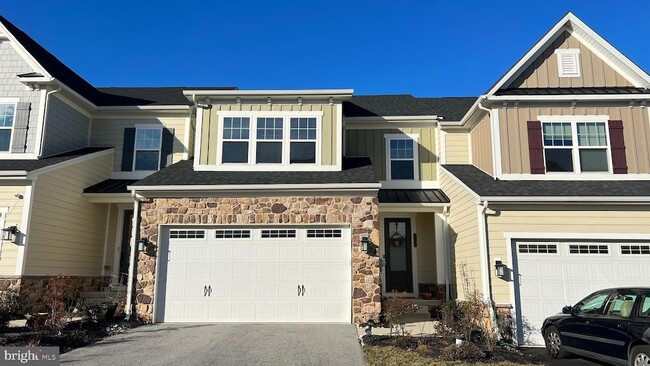 Photo - 730 Quarry Point Rd