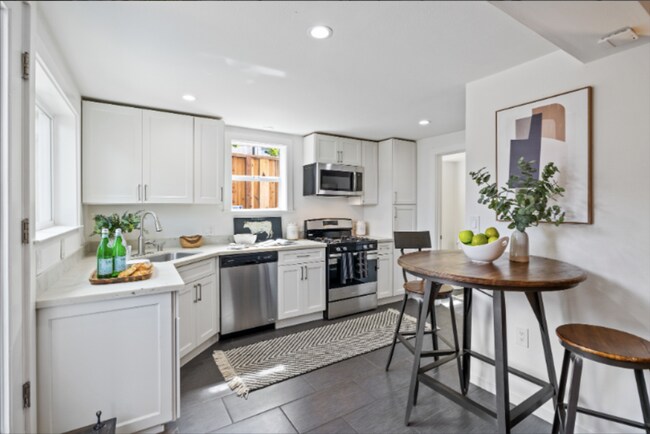 Photo - Private Gated Studio with Garden Access | ...