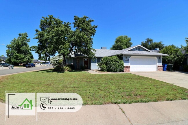 Photo - 1729 Marigold Way