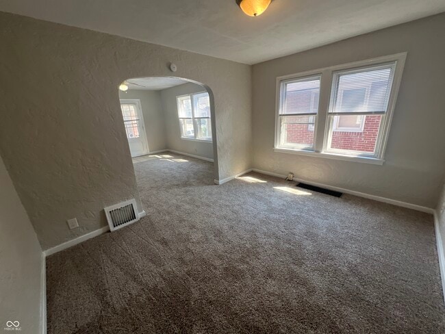Photo - 5322 Winthrop Ave