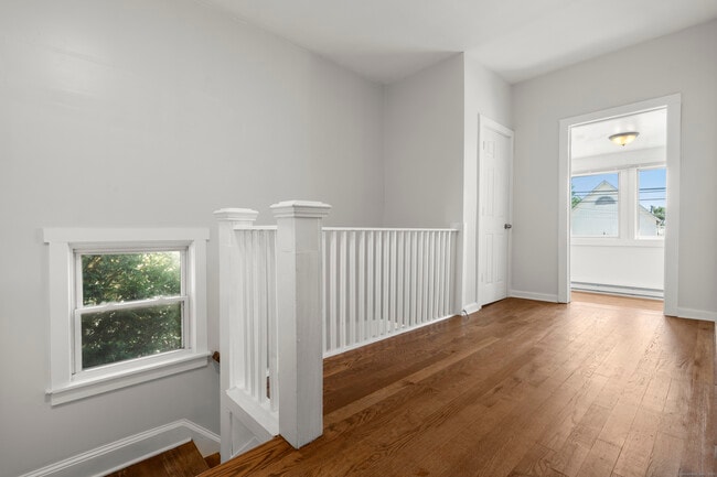 Photo - 768 Stratford Ave