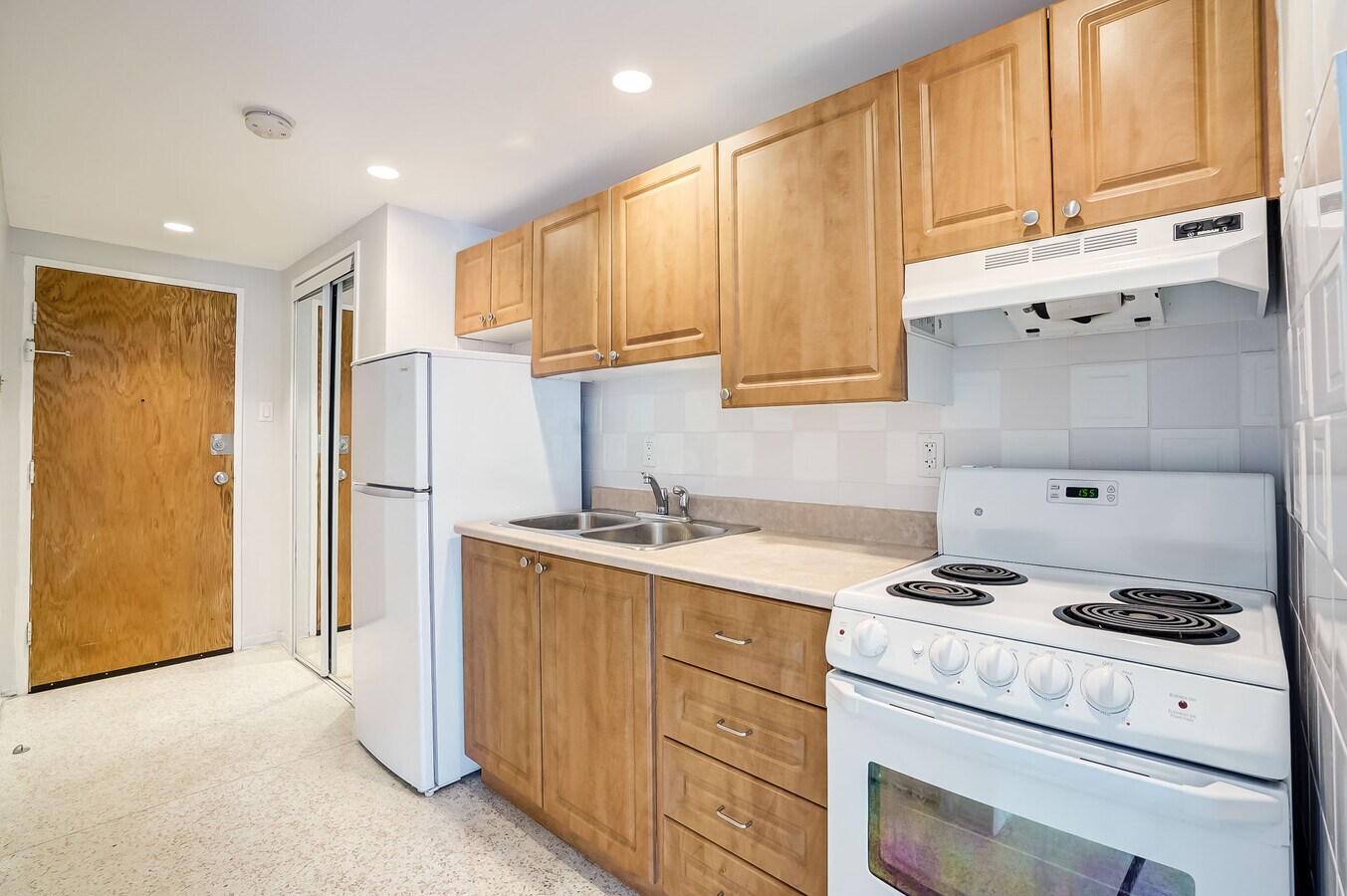 Photo - Crystal Arms Unit 00407