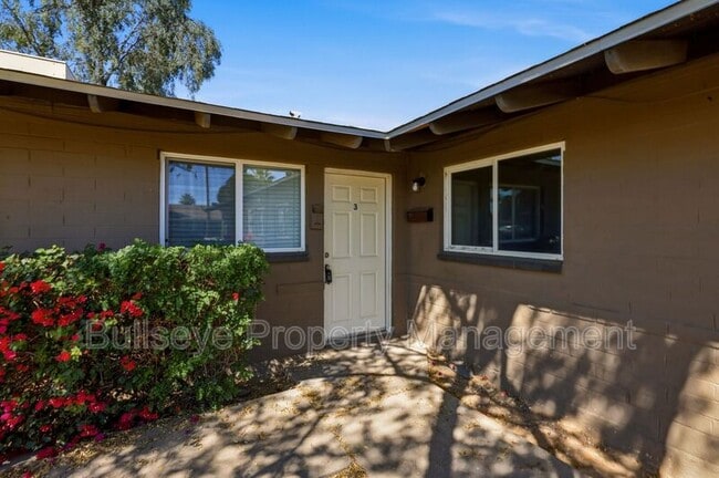 Photo - 3308 N 66th St