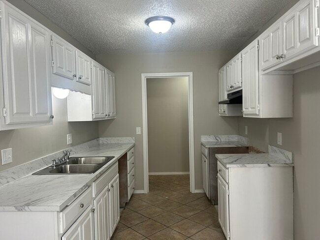 Photo - 3332 S 141st E Ave