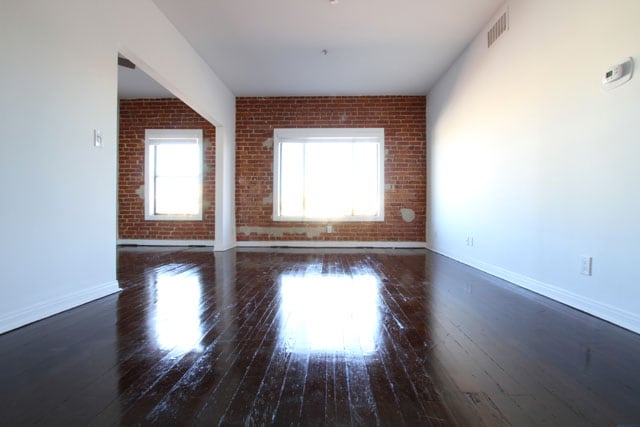 Photo - Burnside Villas Apartments...New York Styl...