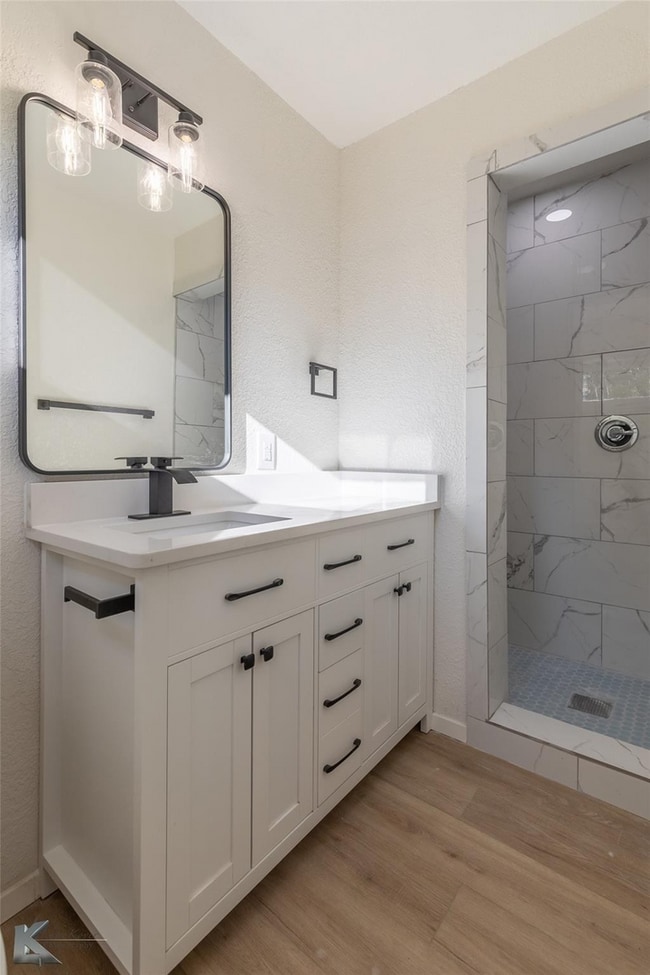 Photo - Charming 3 bedroom 2 bathroom
