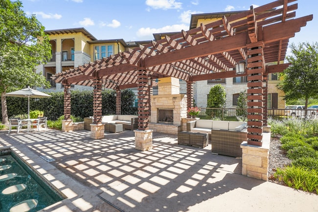 Grand at The Dominion Apartments
