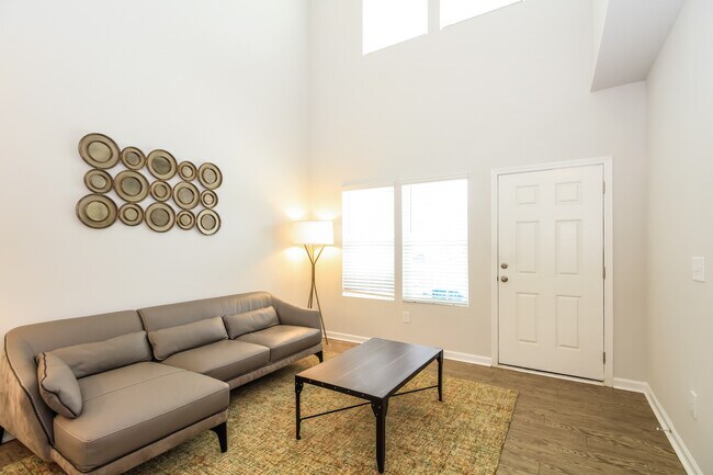 Photo - 7268 Bellacroft Dr